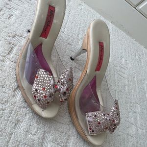 Betsey Johnson Polly bow heels
